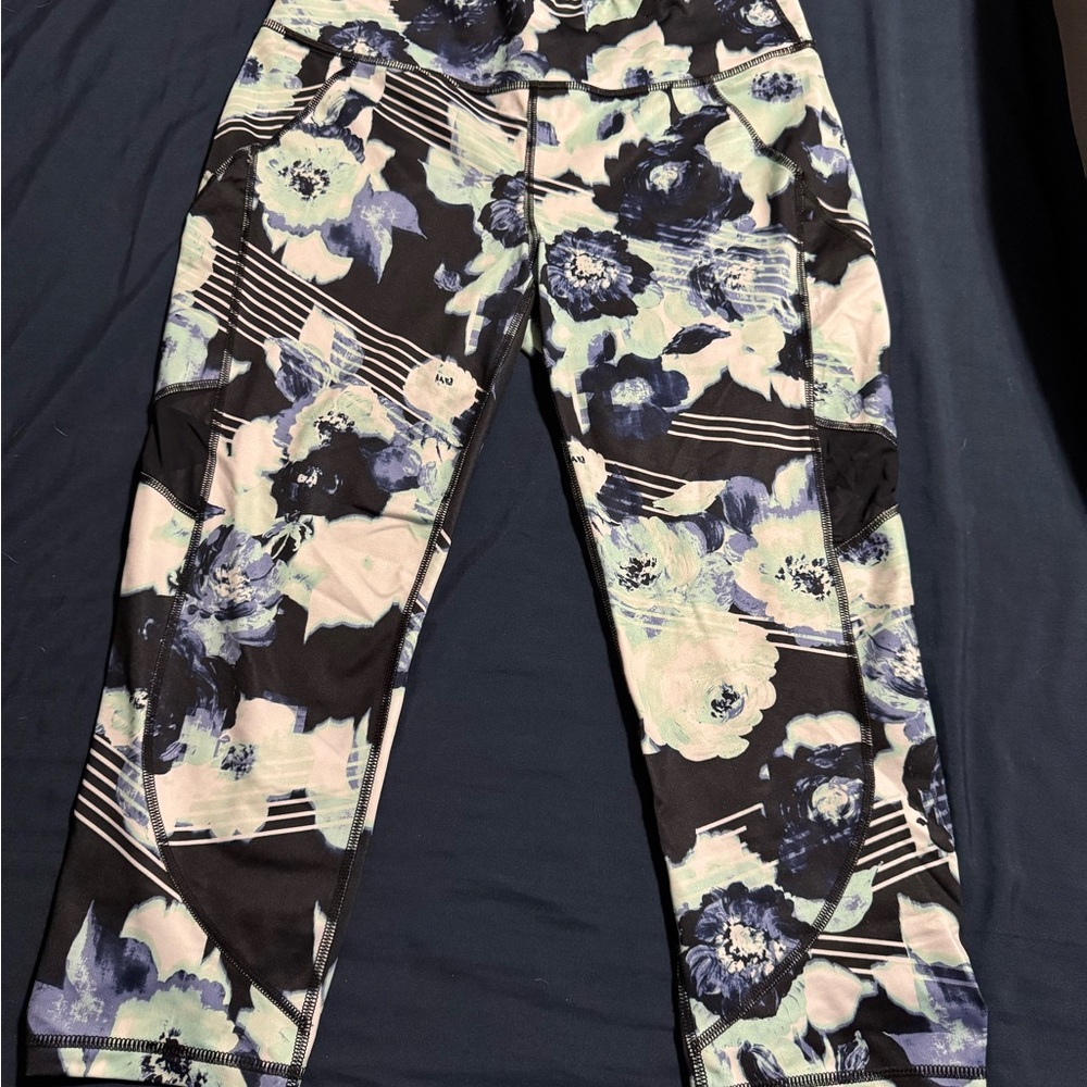 Fila Sport Capri Leggings with Blue and White Floral Design